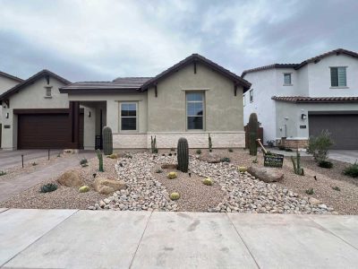 Front Yard & Entry Way 2